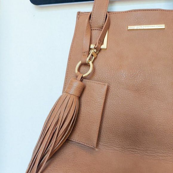 STEVE MADDEN Camel Color Faux Vegan Leather Shoulder Bag - Picture 2 of 8